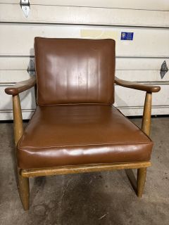 Vintage Mid-Century Spindle Back Lounge Chair
